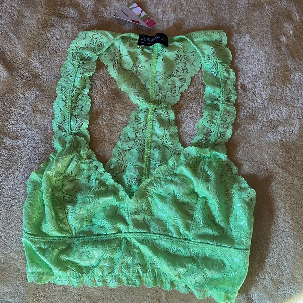 NWT BRALETTE